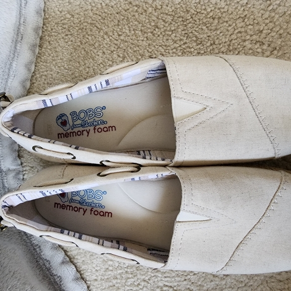 TOMS White Canvas Slip-On Shoes - Picture 4 of 4
